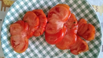 Last tomato - from green to red