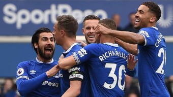 Everton defeated Manchester United at goodison park for the first time since 1984