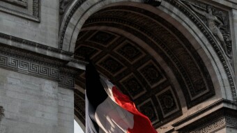Veuillez pardonner mon français