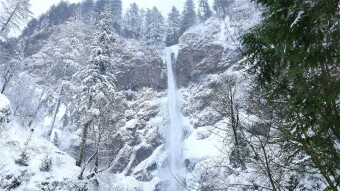 Multnomah Falls In The Snow!