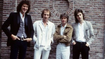 Dire Straits - Sultans Of Swing