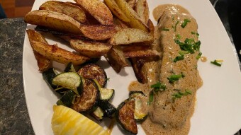 Salmon in a Buttery Sauce with Potatoes and Zooks