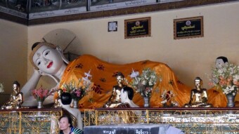 Burma supports - the interior of Shwedagon