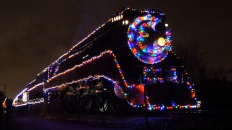 Southern Pacific 4449 Steam Train With Christmas Lights!