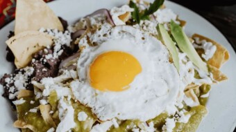 Green chilaquiles recipe