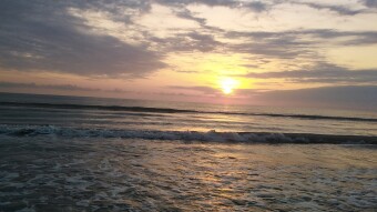 When I Expected to Watch the Sunrise on The Sea Horizon