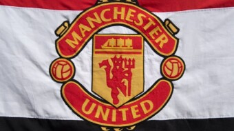 What if Manchester United bought bitcoin instead of shitty players?