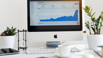 Get referrals FAST through social media