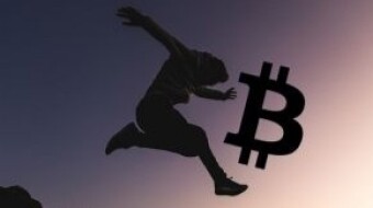 Bitcoin independence? BTC rate grew by 60% in a week, stocks recover not so fast