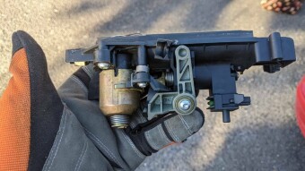 2001 Mercedes C180 - Getting a handle on things.
