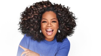 Oprah Winfrey Falls On Stage At Her Vision 2020 Event In Los Angeles