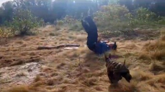 #Croatian #policeman attacked by aggressive #Liberland sign ‼️🚨🙃