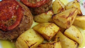 Foodbook #1138 tomato meatballs with potatoes