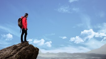 The BTC-Stock Correlation at Its Peak – When Will It End? The 4 Top Gainers in DeFi