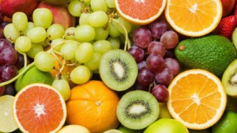 Thai fruits flood the Vietnamese market