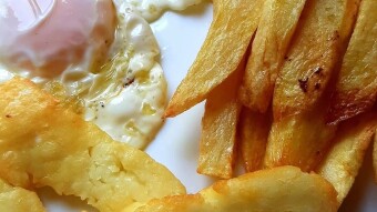 Foodbook #1134 egg’s with French fries