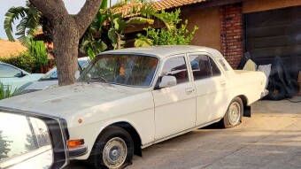 GAZ Volga in the vastness of California