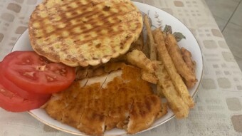 Foodbook #373 chicken schnitzel with special French fries