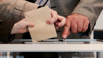The Myth of a “Viable” Third Option