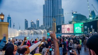 Dubai Fountain show at Burj Khalifa - Travel-Log