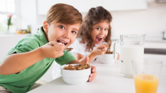 Breakfast on the table! What to eat before school?