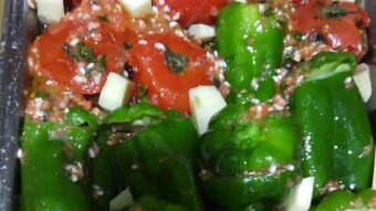 Foodbook #241 Atr you ready for a traditional Greek food “gemista” ???