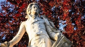 It’s simply Mozart...But his art is n’t Simple👀