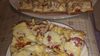 Foodbook #368 homemade pizza with leftovers