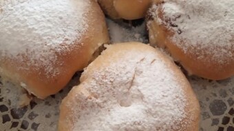 Foodbook #1063 homemade donuts