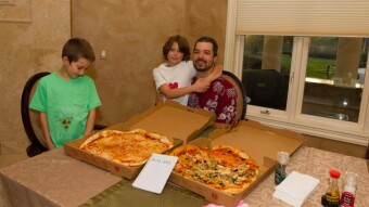 Should the crypto community reward Laszlo Hanyecs for his Bitcoin pizza trade?