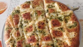 Foodbook #697  garlic bread