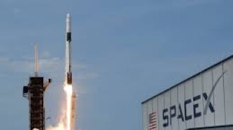 Where They Stand in the Human Space Race: SpaceX, Blue Origin and Virgin Galactic