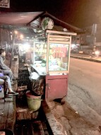 Streetphotography: Chicken Porridge on Bogor Street