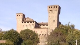 Urban hiking-from the river to the castle