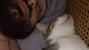 LOCOstories #48 sleeping like a lord