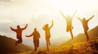 10 powerful ways to be happy!