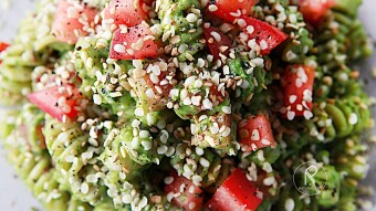 Pasta with avocado and tomato pesto