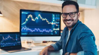 While Everyone Chases, the Calm Investor Wins 💰⚡