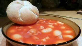 Baked beans with bacon and Polish sausage