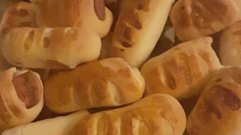 Foodbook #1151 small sausage pies