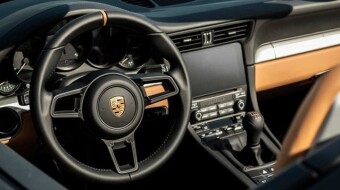Porsche will auction the last 911 to help against covid19