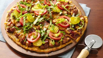 Recipe: Bacon Cheeseburger Pizza