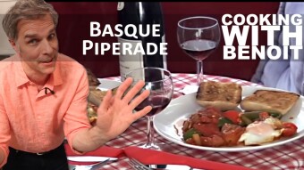 Basque Piperade, with eggs, tomatoes, onion, bell peppers (France) : Recipe in English