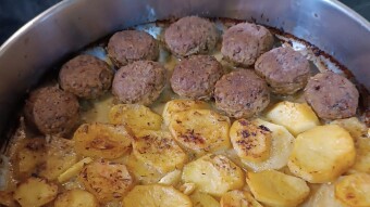 Daily meal #78 meatballs with potatoes
