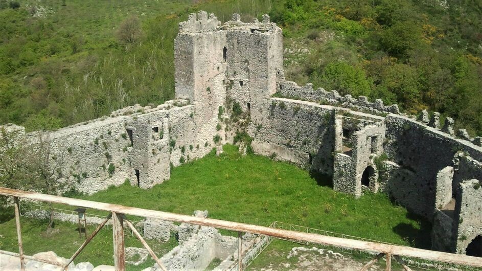 Place of arms