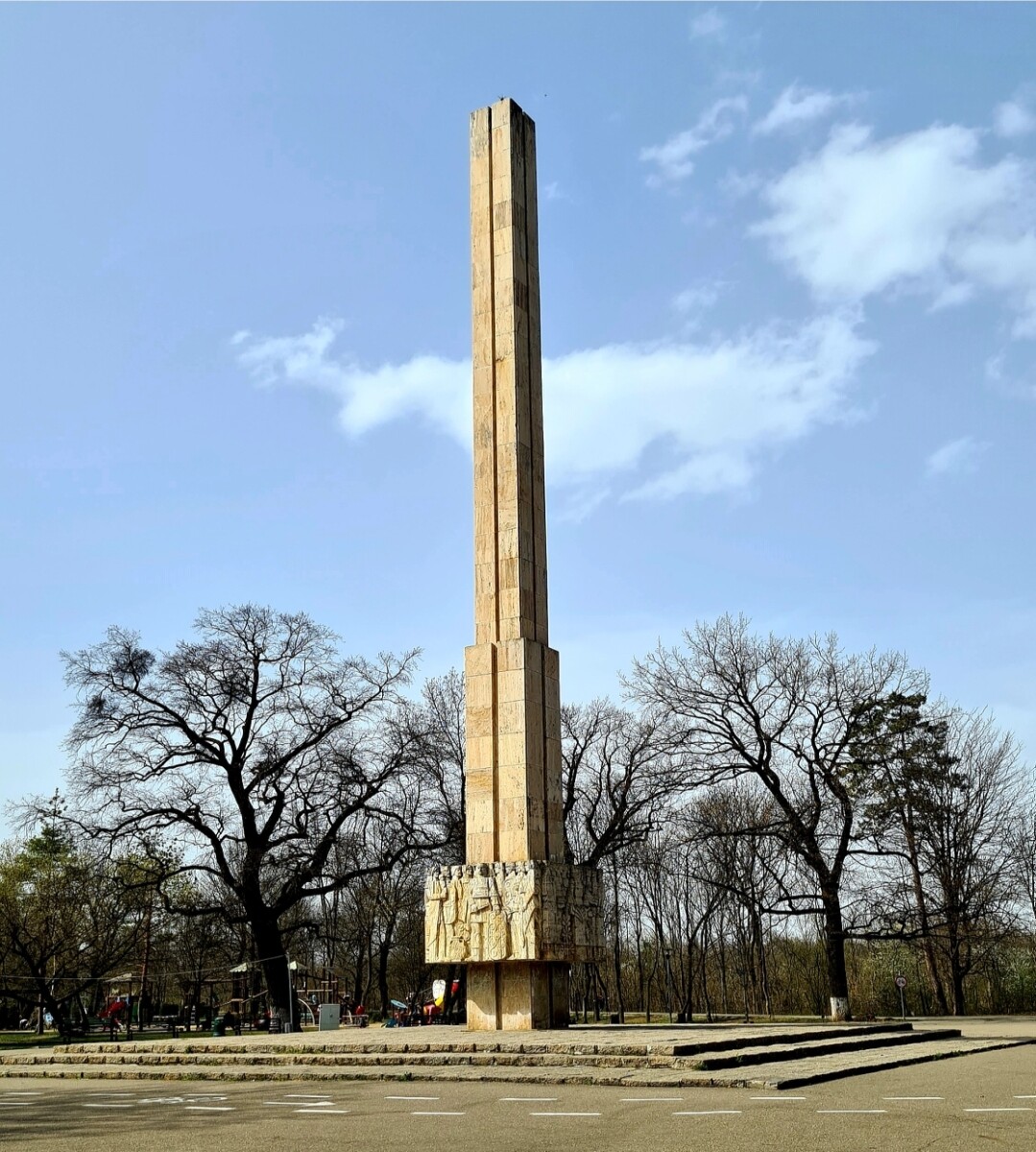 dc907d2a011c3f8a282263242cb780c70b602bdb20c7e4e6e801a8692288a3a3.jpg