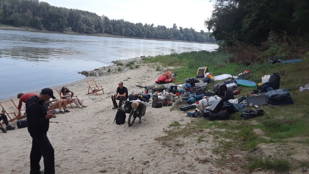 Liberland settlers after #brutal #Croatia #Invades😢🚨