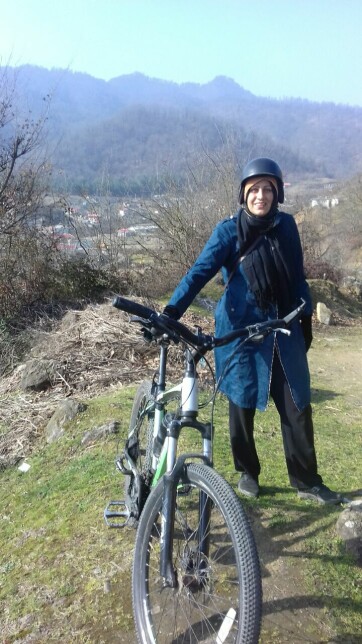 CYCLING! IRAN! GIRLS!
