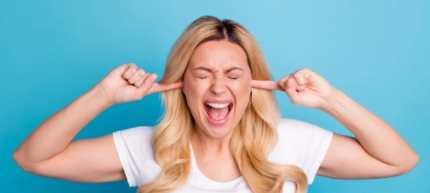 screaming woman - disintermediation by altcoins