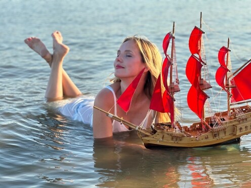 Scarlet Sails